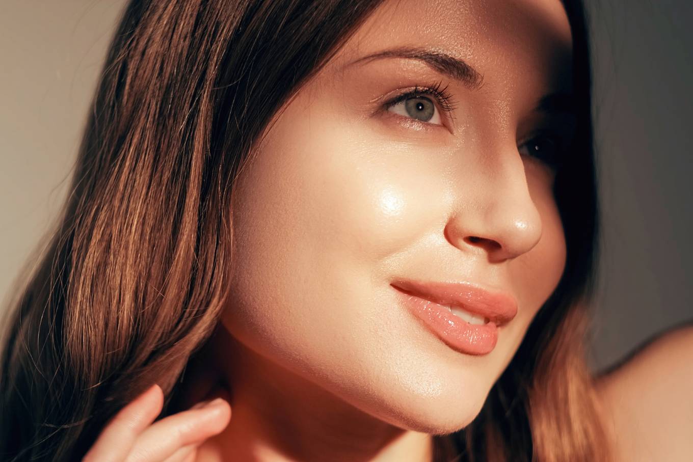 Piel Bajo Control: Cómo Combatir los Brotes de Acné con Productos Dermocosméticos