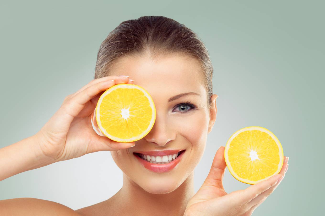 El Secreto de la Piel Luminosa: Guía Definitiva de la Vitamina C para la Piel y sus Aliados Tópicos